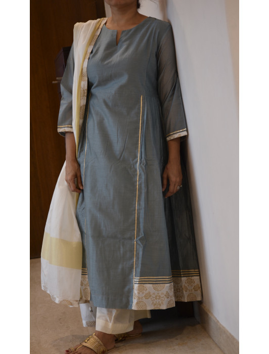 Kurta-dupatta set