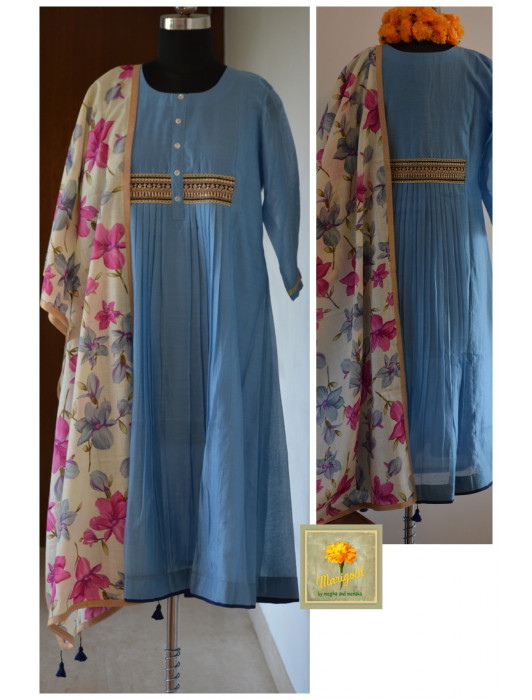 Kurta-dupatta set