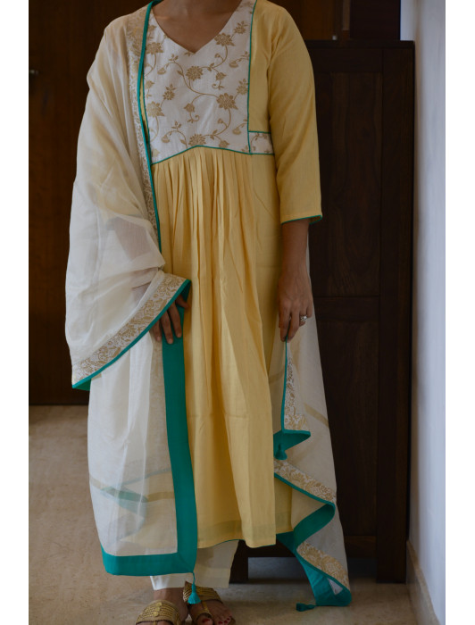 Kurta-Dupatta set