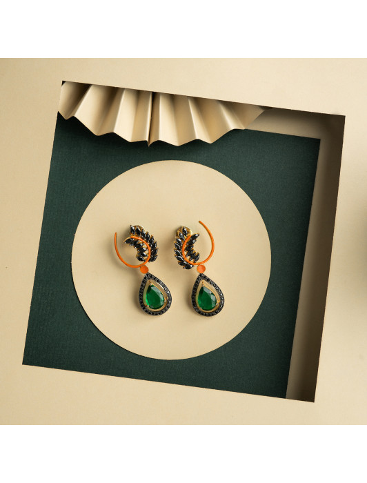 Majestic green earrings 