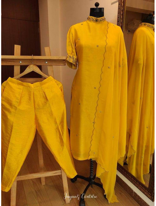 Yellow Emerald Embroidered kurta pants with Dupatta 