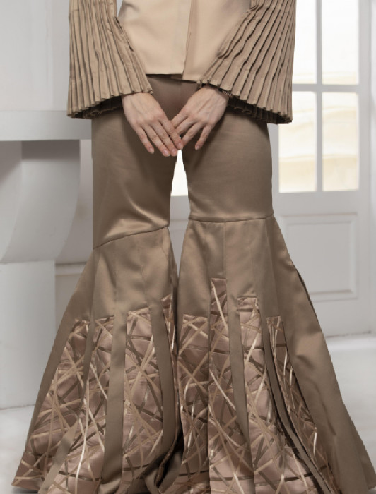 BEIGE MONOTONE TROUSER WITH KNIFE PLEAT SATIN TEXTILE PANEL